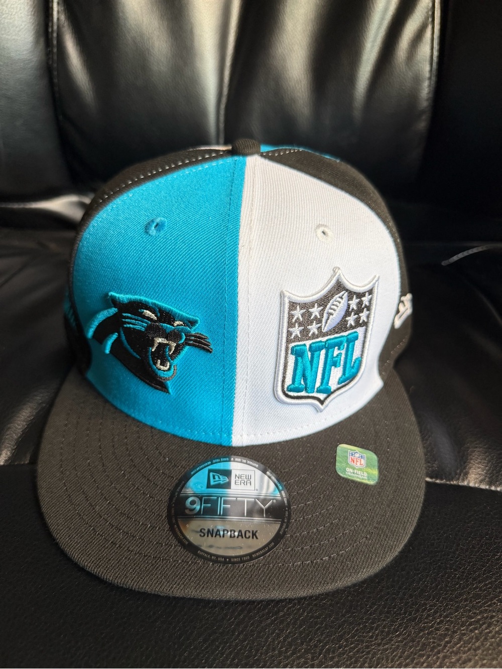 None New Era 9fifty snapback hat Carolina Panthers Black Blue And White NWT